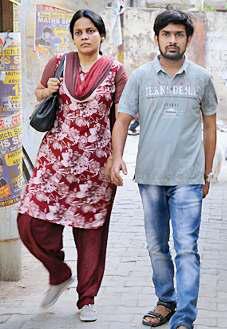 आगरा नहीं, कमरा