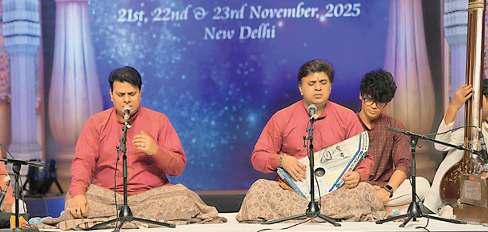 पं. रितेश व रजनीश मिश्रा ने श्रोताओं को किया मंत्रमुग्ध