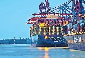 दूसरे देशों से अमेरिका पहुंच रहे भारतीय उत्पाद