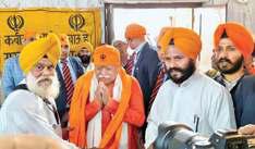 संघ प्रमुख ने ऐतिहासिक गुरुद्वारा में टेका माथा