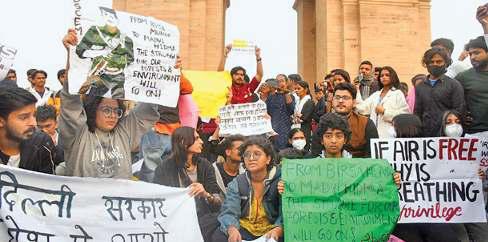 हिड़मा के समर्थन में नारे लगाने पर 22 प्रदर्शनकारी गिरफ्तार