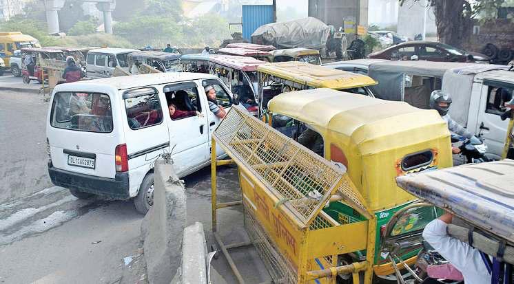 राजधानी में राहगीरों की जान के दुश्मन बने अवैध कट