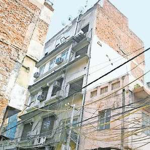 500 रुपये में बेचे जाते थे मोबाइल फोन