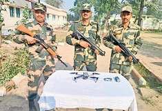 बीएसएफ ने पाक से आए तीन ड्रोन गिराए, हेरोइन भी बरामद