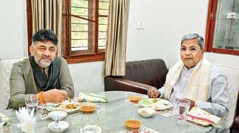 नाश्ते पर मिले सीएम सिद्दरमैया और डीके शिवकुमार, बोले-हम एक हैं