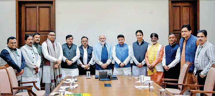 तृणमूल के खिलाफ लड़ाई जारी रखें, अगले साल जीतेंगे : मोदी