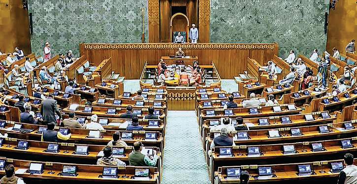 एसआइआर पर दो दिन हंगामे के बाद सुचारु हुई संसद की कार्यवाही