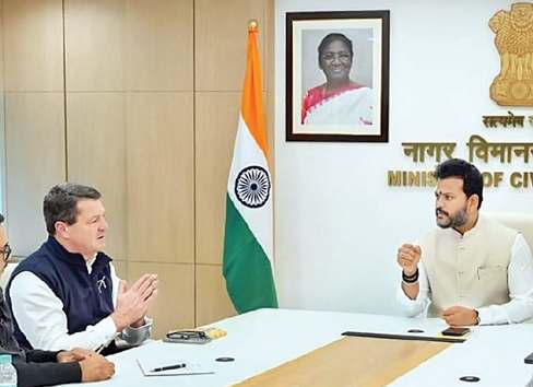 इंडिगो की उड़ानों में 10% कटौती