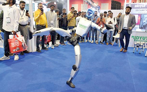 एआइ ड्रोन और रोबोट होंगे सुरक्षा के नए प्रहरी