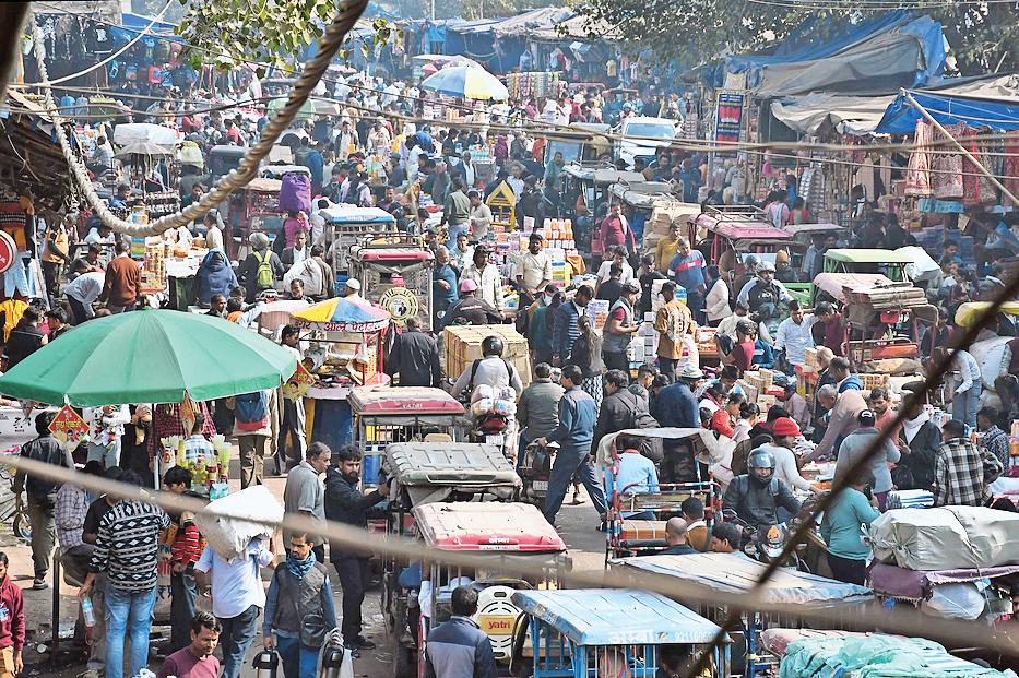 लाल किला हमले के बाद भी सदर बाजार से नहीं हटा अतिक्रमण