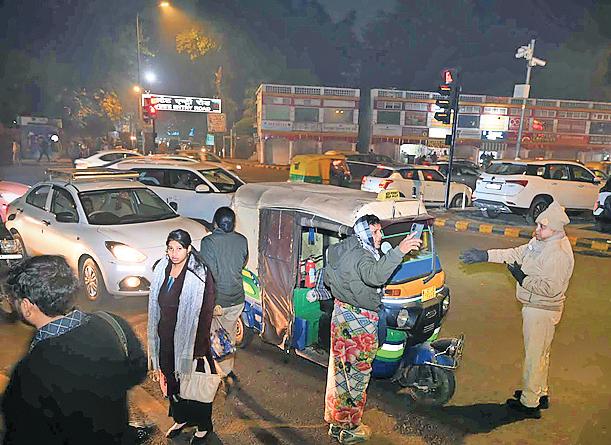 कनाट प्लेस और खान मार्केट में रही पुलिस की कड़ी सुरक्षा