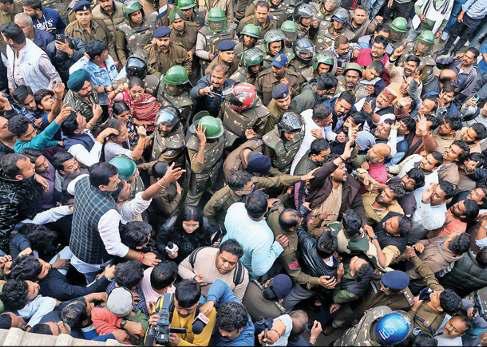 इंदौर में डिस्चार्ज के बाद भी 20% को दर्द-उल्टी, फिर भर्ती