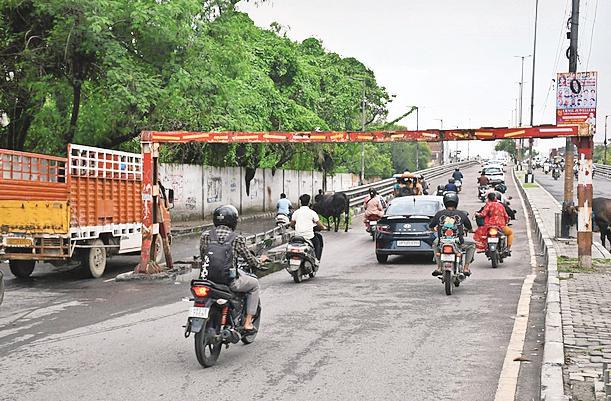 सात साल बाद अब तोड़ कर फिर से बनाए जाएंगे नत्थू कालोनी फ्लाईओवर के दोनों केरिज-वे