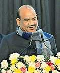 जड़ों से जुड़े लोग अपनी भाषा में ही करते हैं बात : बिरला