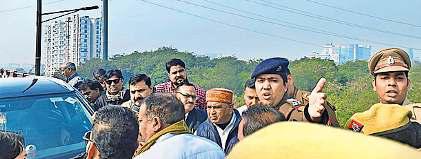 मेरठ जा रहे आप विधायक को यूपी गेट पर रोका