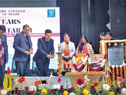 वंदे मातरम् ने हमेशा भारत को किया है संगठित: योगेश