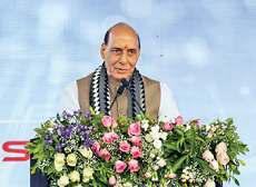 'नए आयामों के कारण युद्ध जटिल, लड़ाई सीमाओं तक सीमित नहीं'