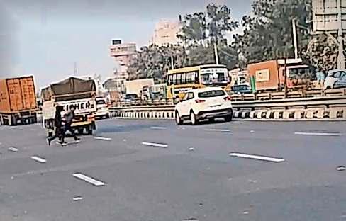 दिल्ली से पानीपत तक जीटी रोड के बीच लगेगी ग्रिल