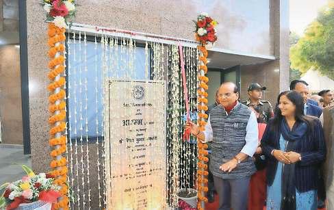 'आरंभ' पुस्तकालय से विद्यार्थी संवार रहे अपना भविष्य: एलजी