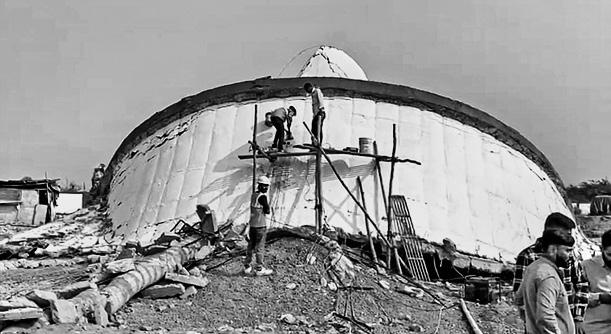 सूरत में 21 करोड़ से बनी पानी की नई टंकी ढही, सात गिरफ्तार