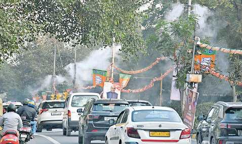 वायु गुणवत्ता 'बहुत खराब', एक्यूआइ 330