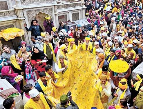 फूलों और नज्मों से सरोबार होगी निजामुद्दीन दरगाह