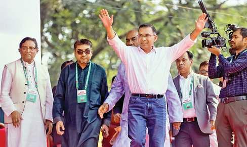 बांग्लादेश में अमेरिका और चीन के बीच प्रभाव बढ़ाने की होड़ शुरू, भारत चिंतित