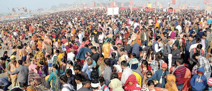 आध्यात्मिक ऊर्जा की ओज में लगी वासंतिक डुबकी
