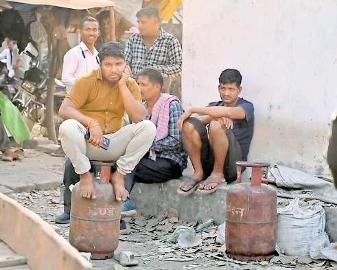एलपीजी आपूर्ति बाधित होने से रेस्तरां बंद होने का सिलसिला शुरू