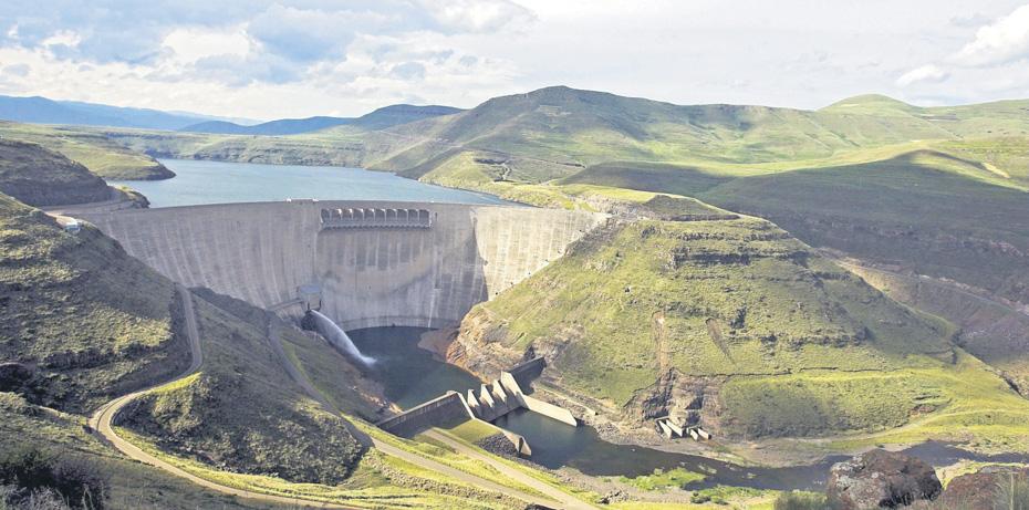 Hitches hit water project