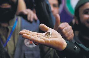 Iraqis Find Ramadan Joy in Centuries-Old Ring Game