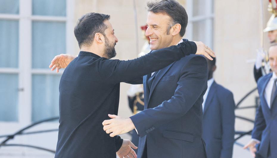 Presidents Lead Wave of New 'Cellphone Diplomacy'