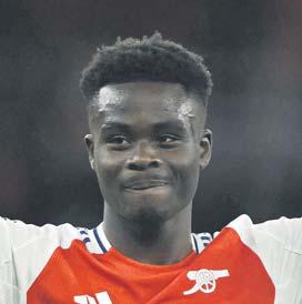 Saka strikes on his return