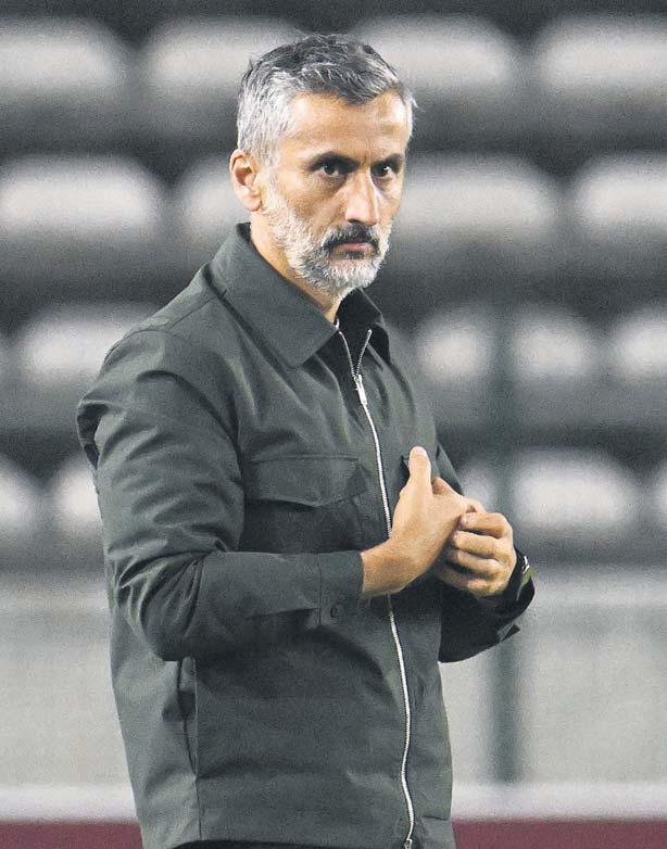 Pirates Confirm Riveiro's Leaving