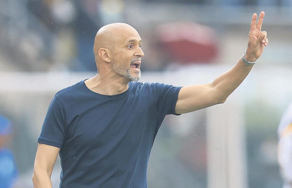 Cardoso praises 'complete' team