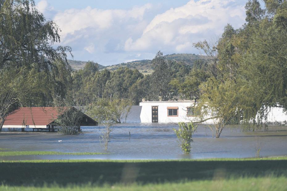 Vaal flooding: 'worst not over'