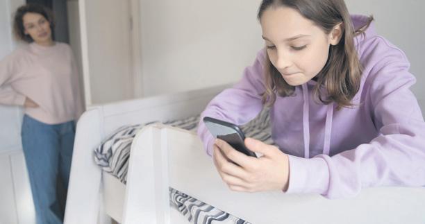 Over 4 in 10 teens say social media harms their sleep