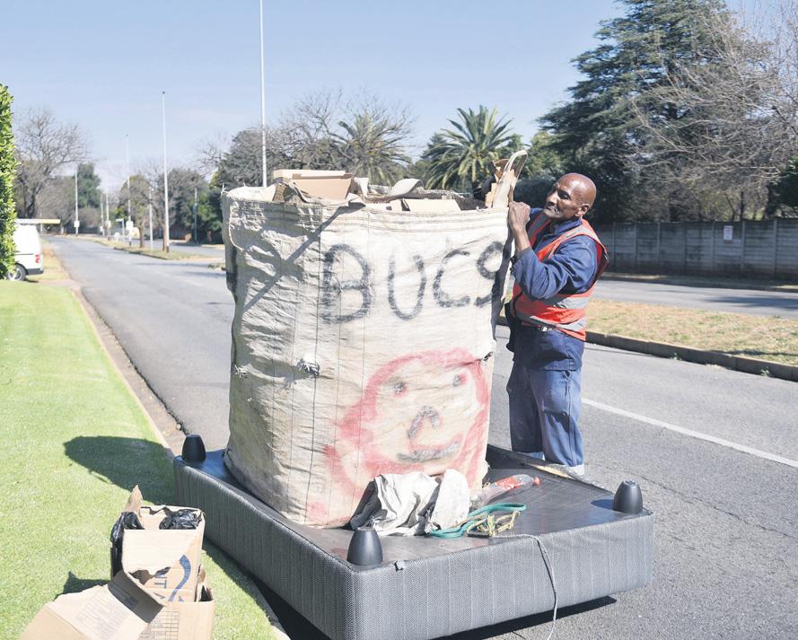 Bid Committee 'Unqualified'