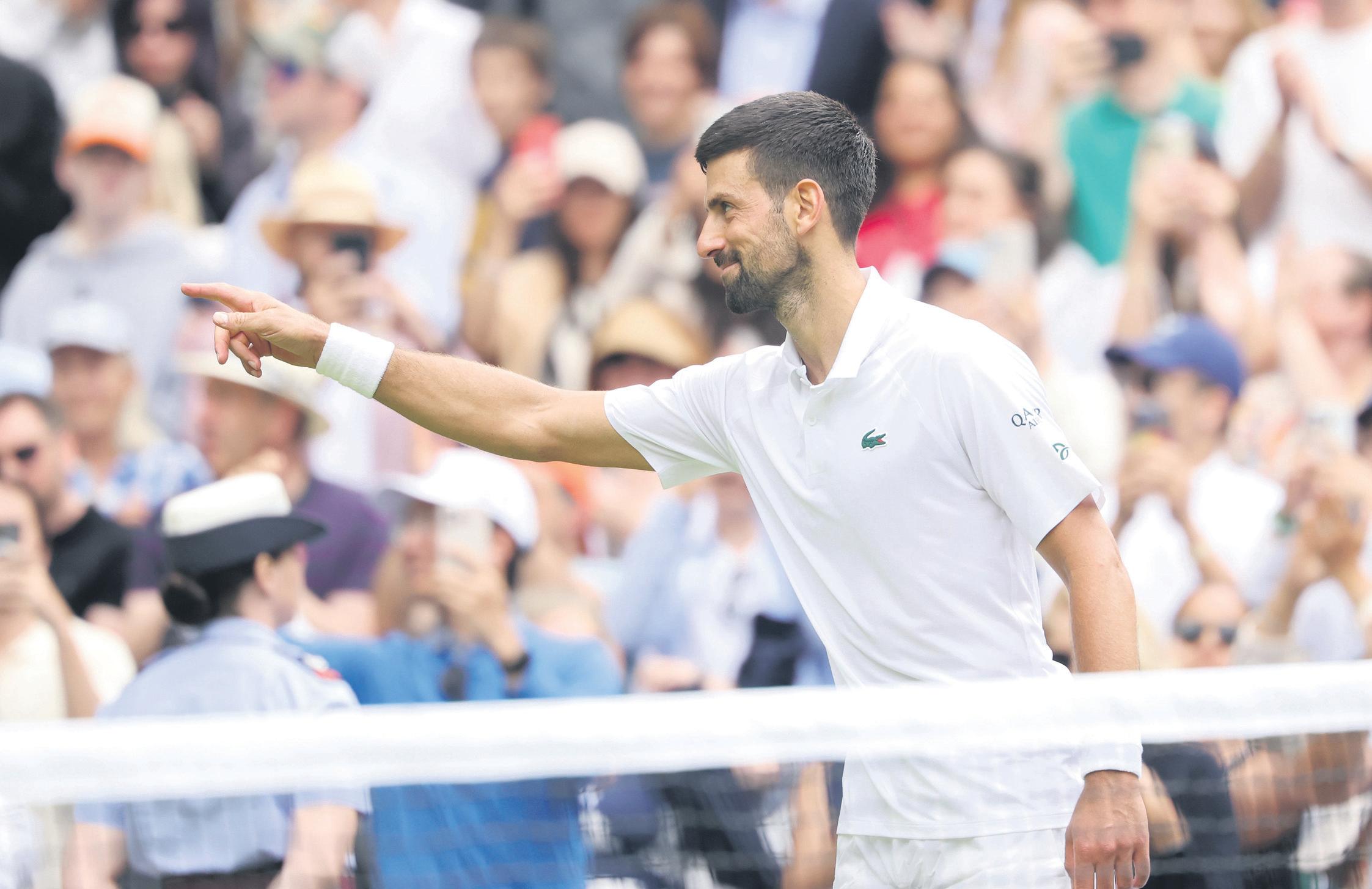 Djokovic keeps his bid on track