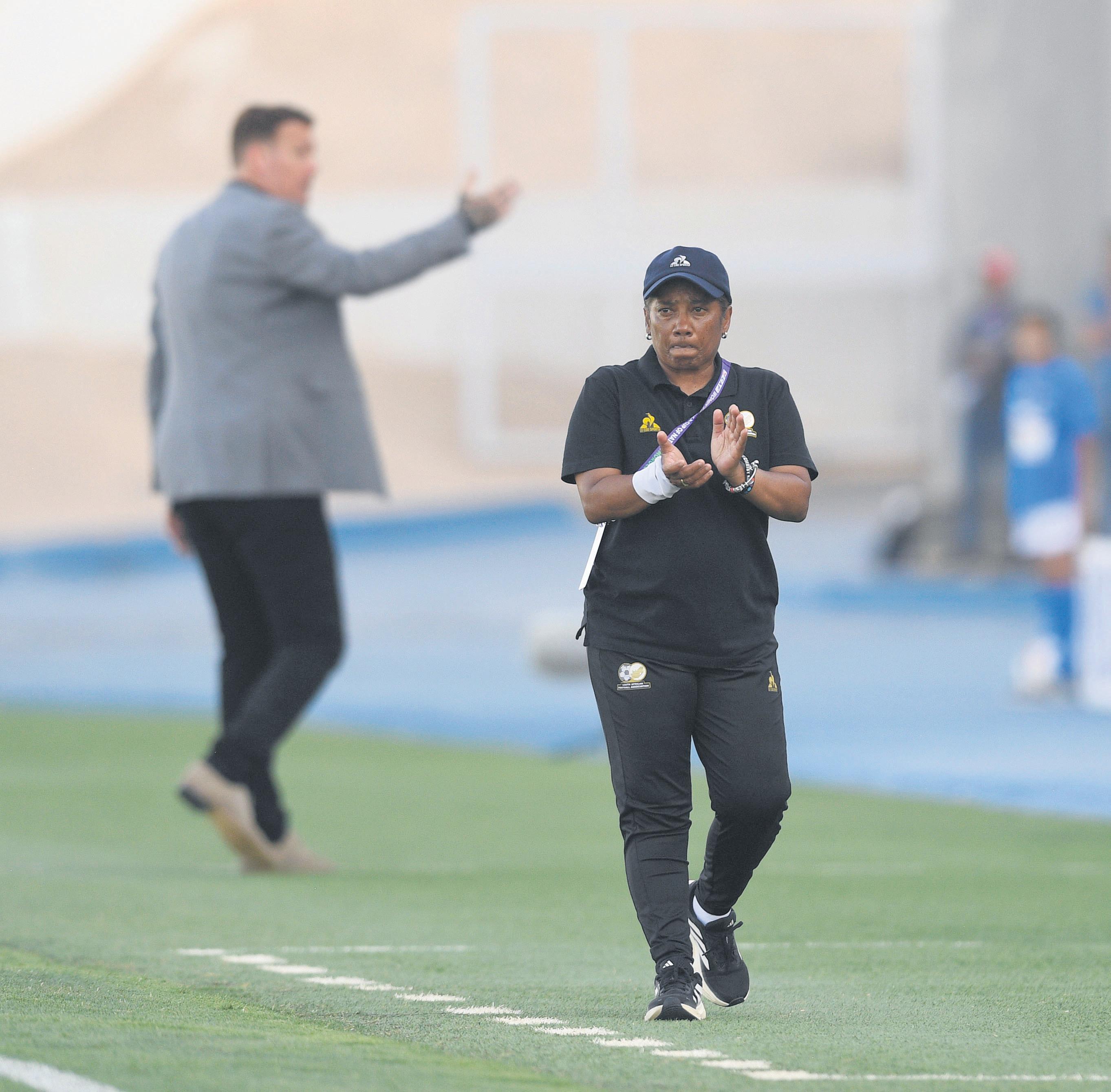 Ellis delighted with early win