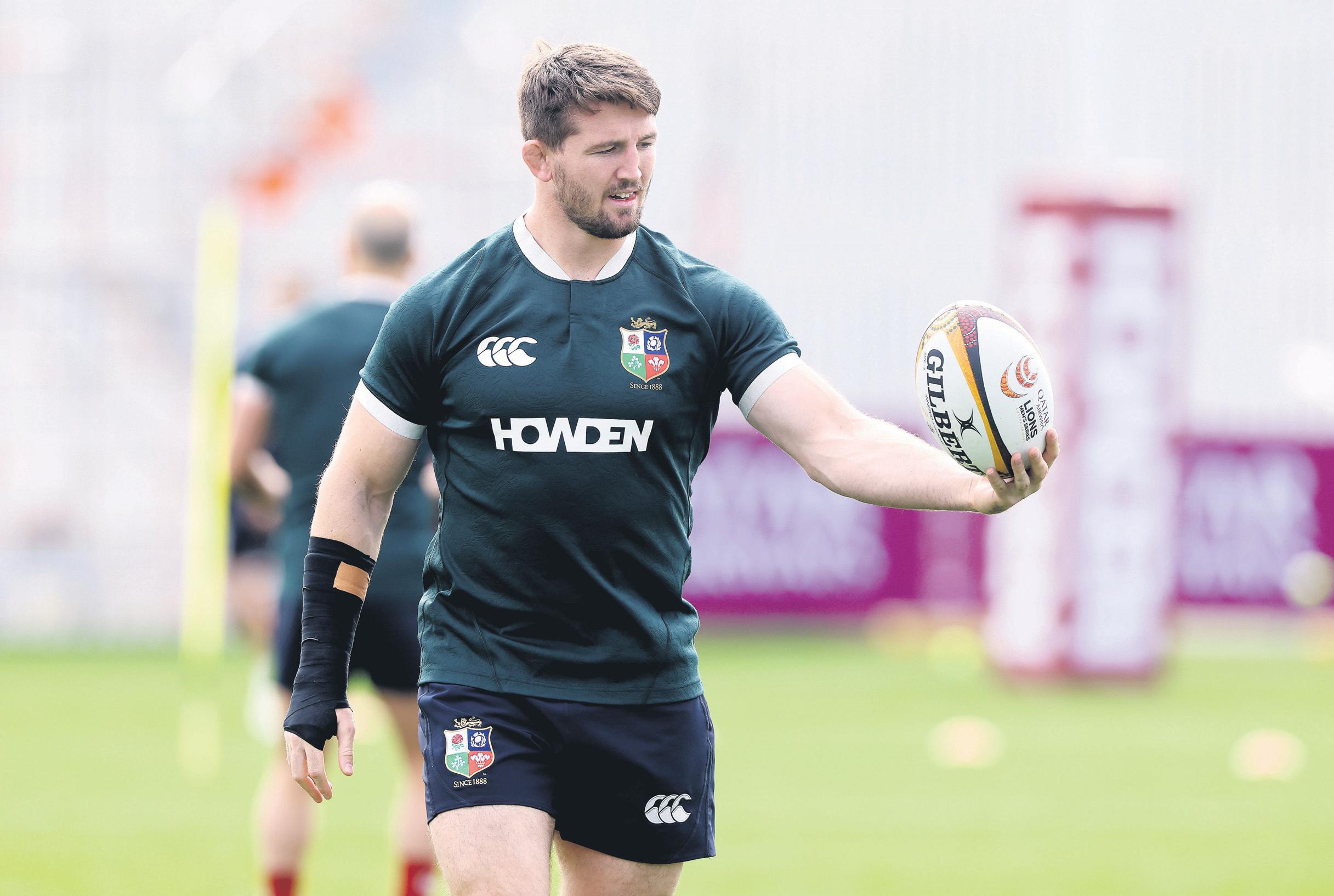 Lions Reveal First Hand