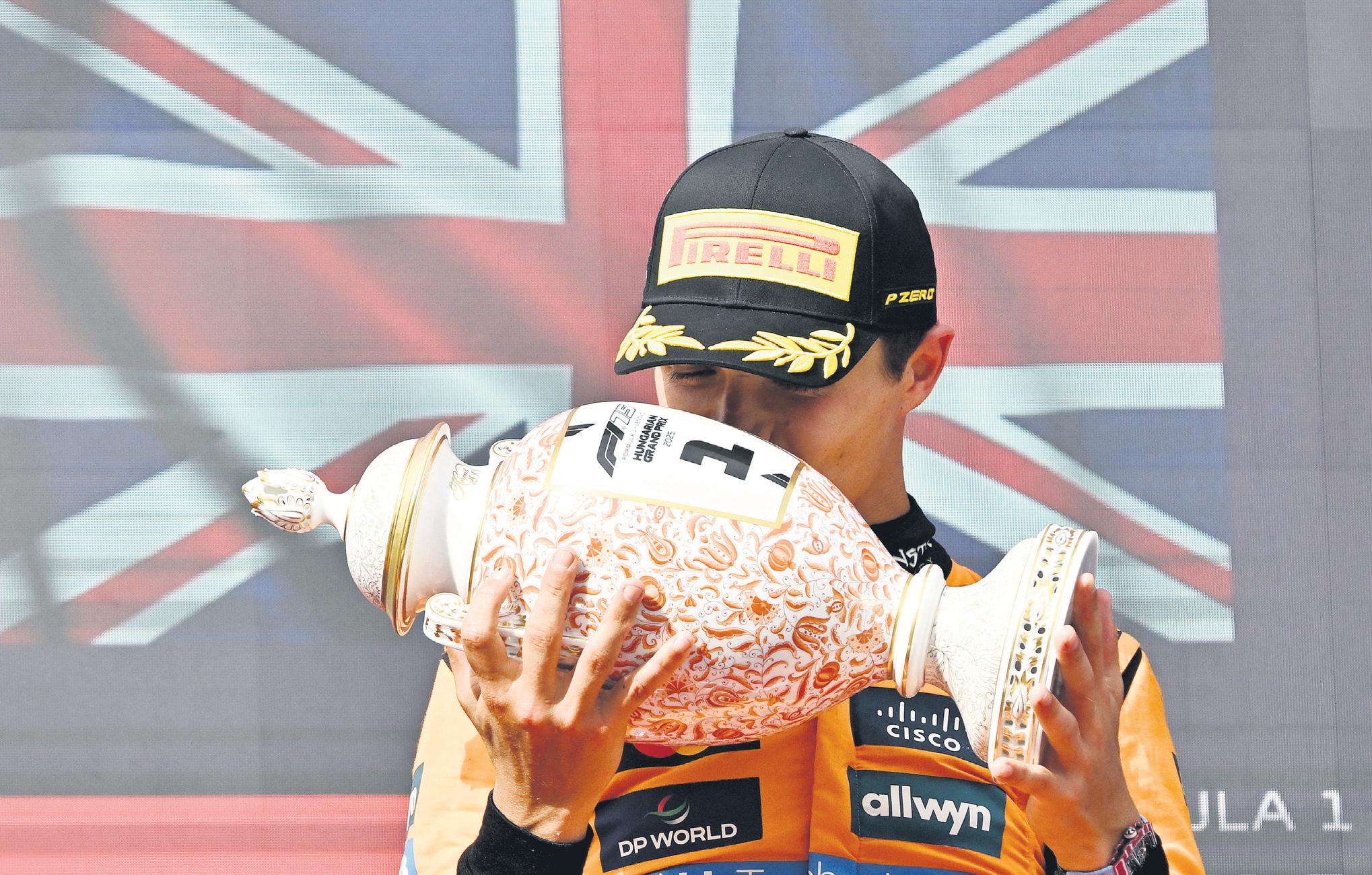 'Dead' Norris sees off Piastri