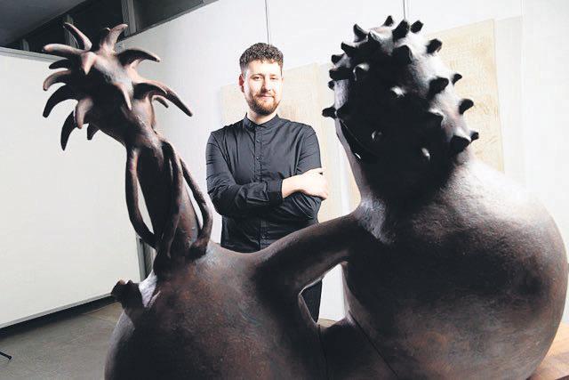 Cycles, shadows and threads