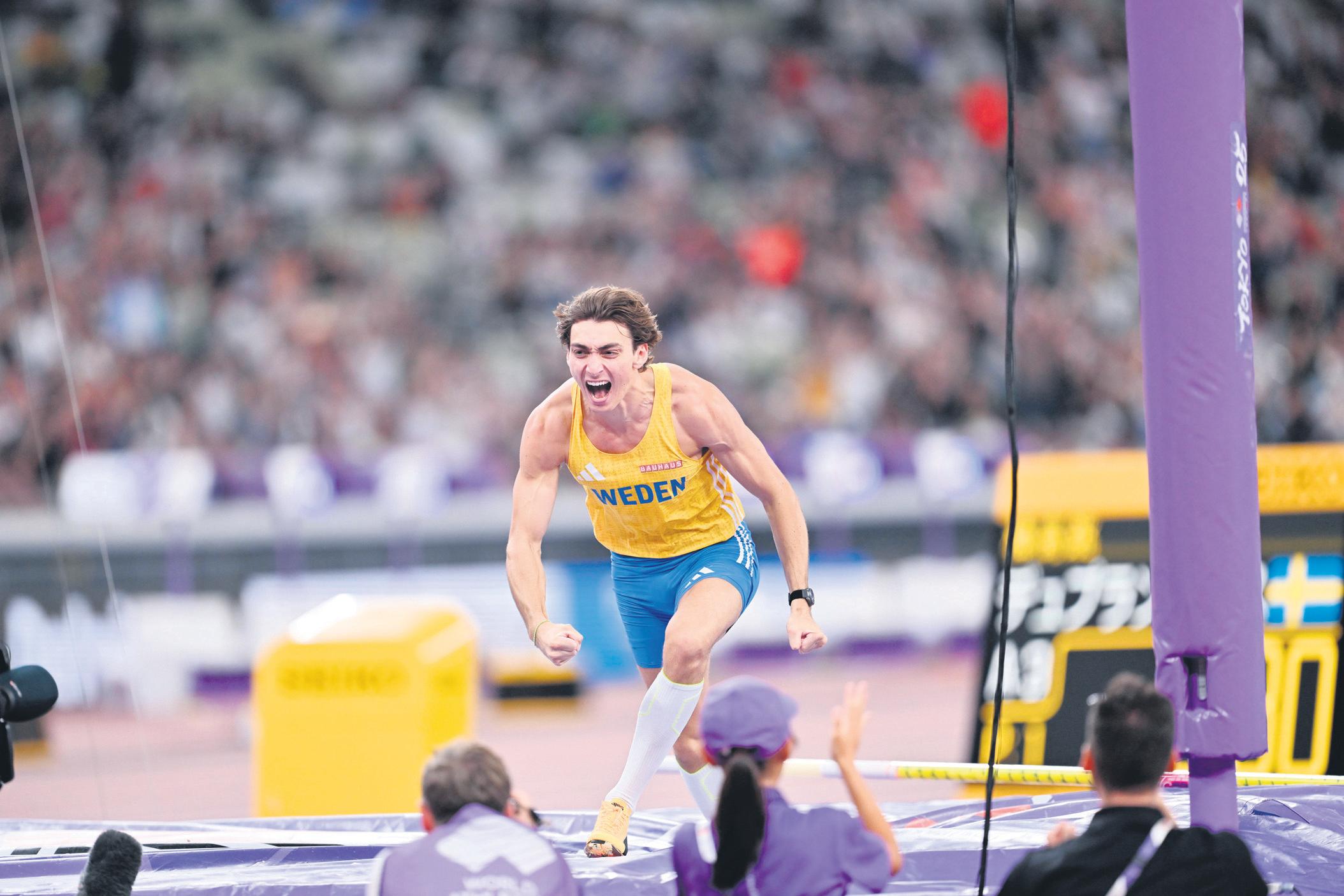 Duplantis thrives on Tokyo energy to break world record again