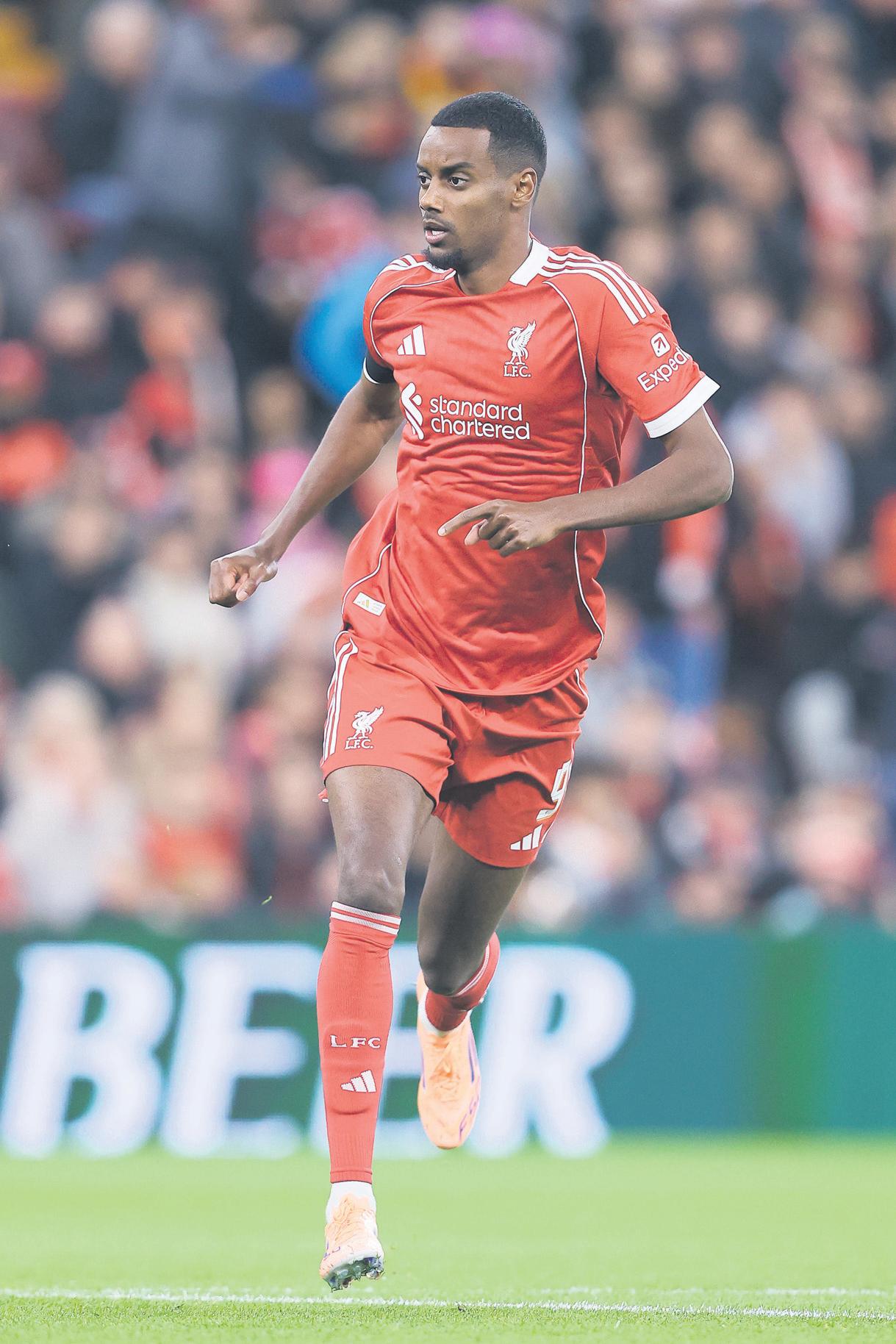 Isak set for first Reds league start