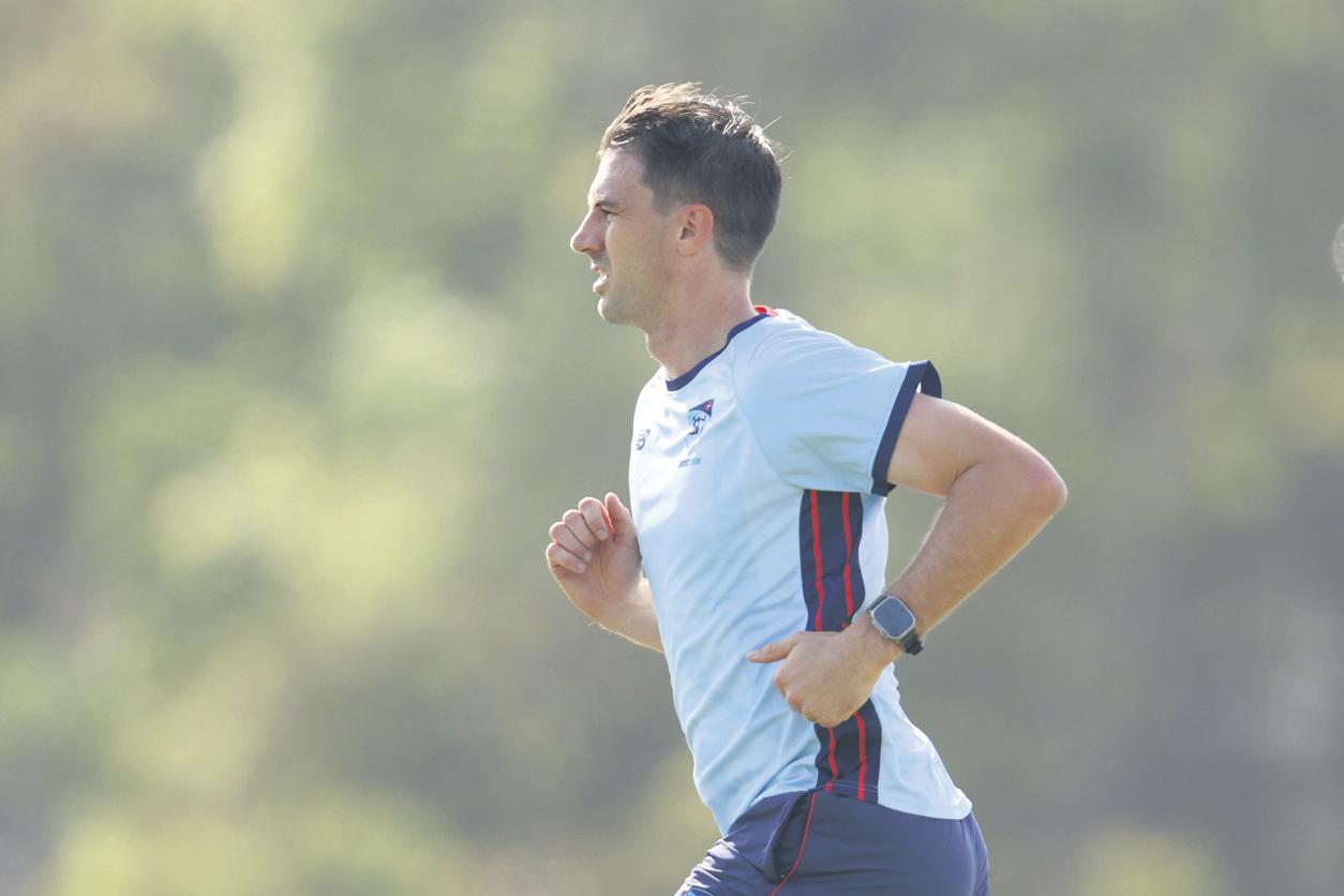 Cummins makes tentative return