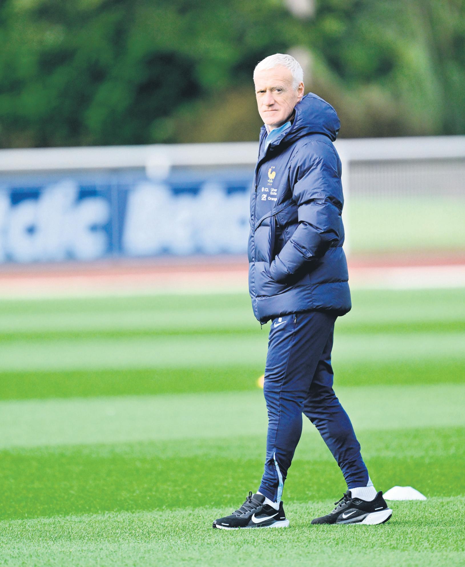 France chasing a spot in the World Cup finals