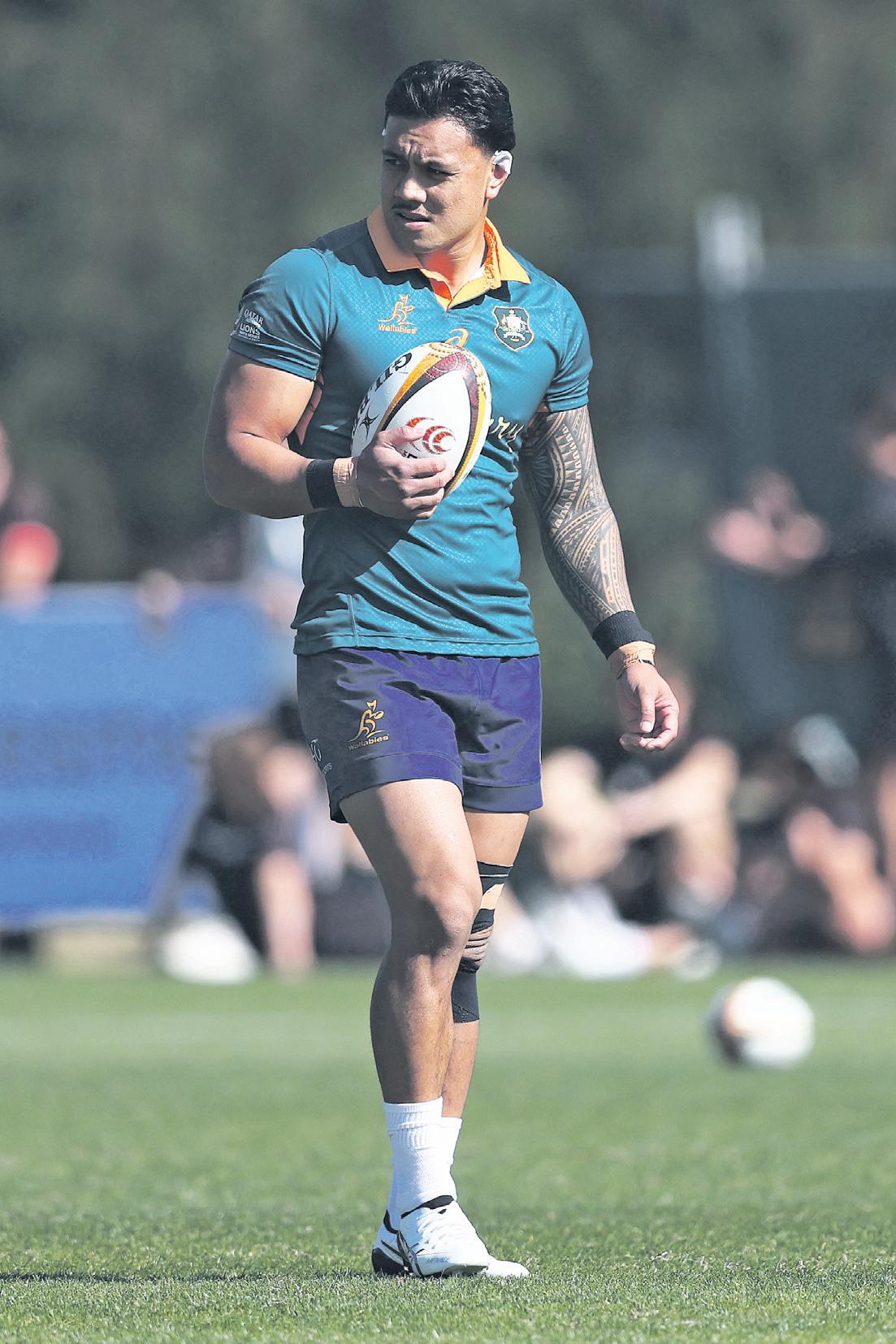 Wallaby pair return to face Irish