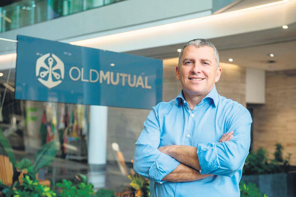 Old Mutual CEO gets R300m to drive shares to hit R20