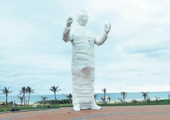 Statues cost R22m